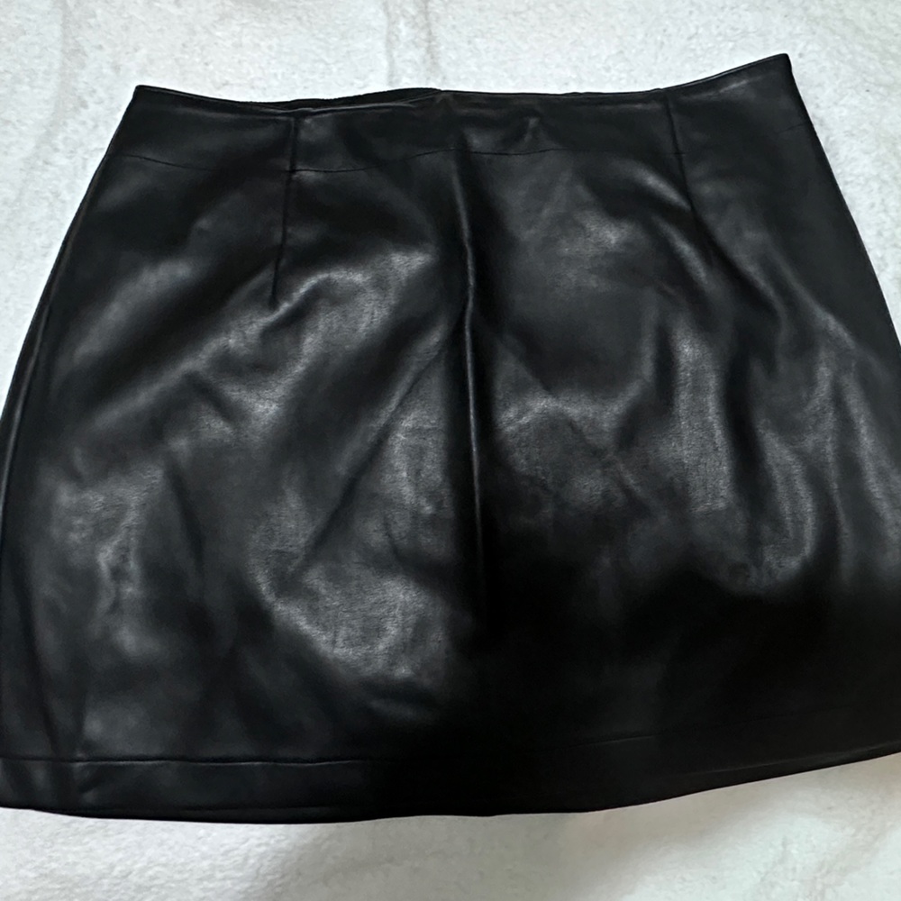 Abercrombie vegan leather skirt
